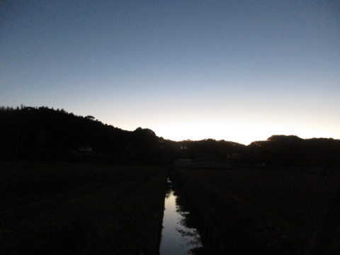 夕映え空と水路